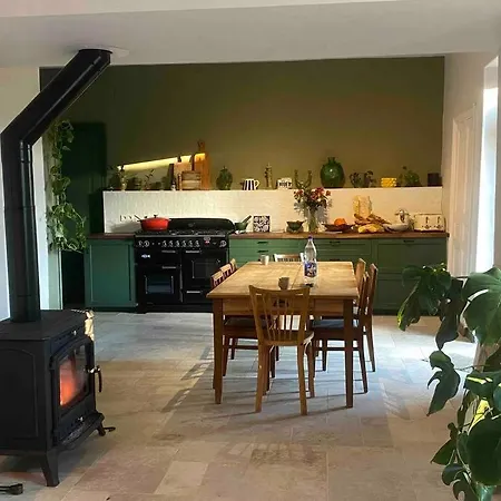 Grande Maison Familiale 200m2 度假居 *